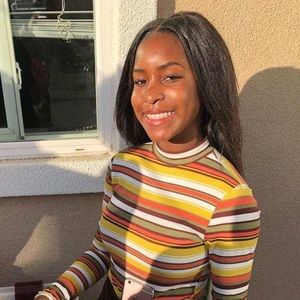 Meet your Posher, Amaya